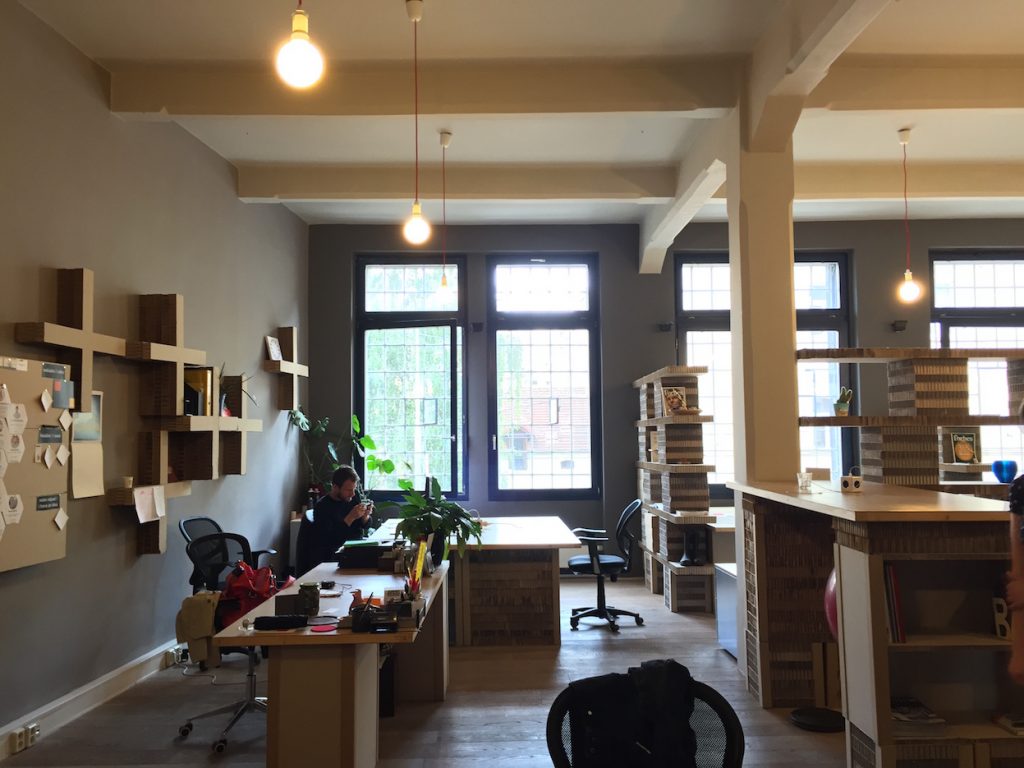 Paralelní Polis - Virtual economy for community spaces - Cooperative City